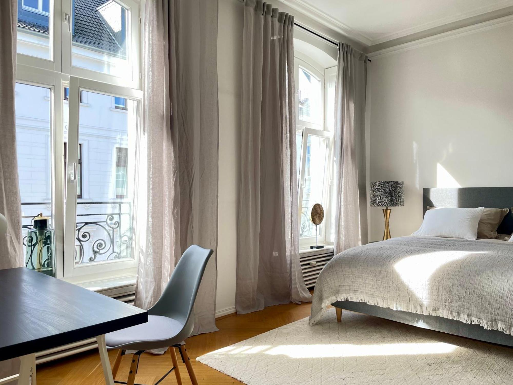 Helle Altbauwohnung Mit Balkon Im Briller Viertel Вупертал Екстериор снимка